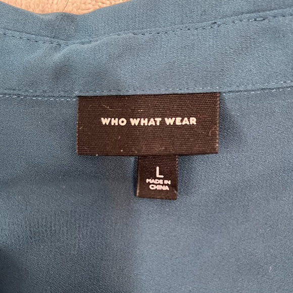 QUICK LIST! Blue button down - Picture 2 of 4